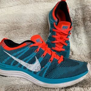 Nike flyknit!